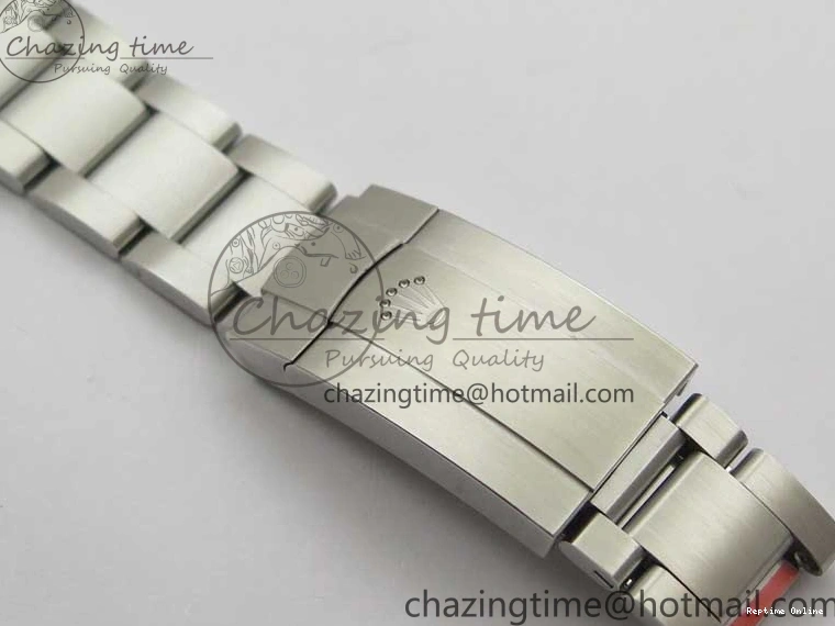 1226 Casual Oyster Perpetual 41mm 124300 EWF Best Edition Red Dial on SS Bracelet A 2856